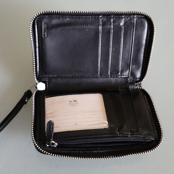 Coach Leather Wallet/Wristlet - Picture 4 of 11